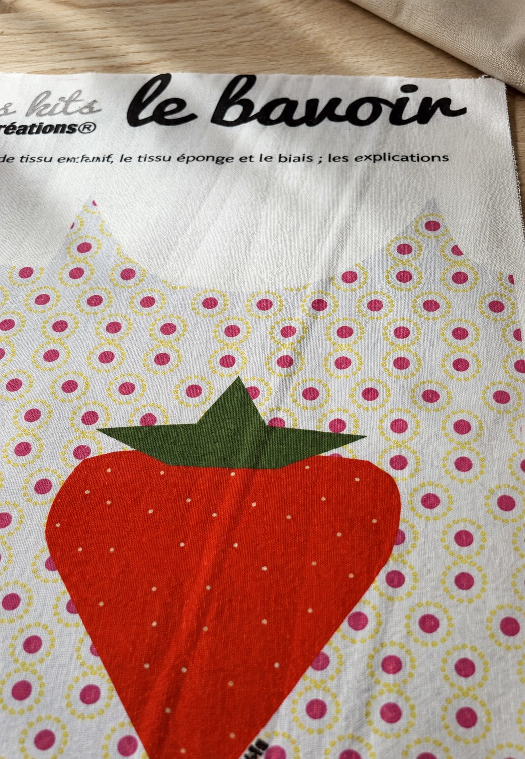 kit bavoir fraise
