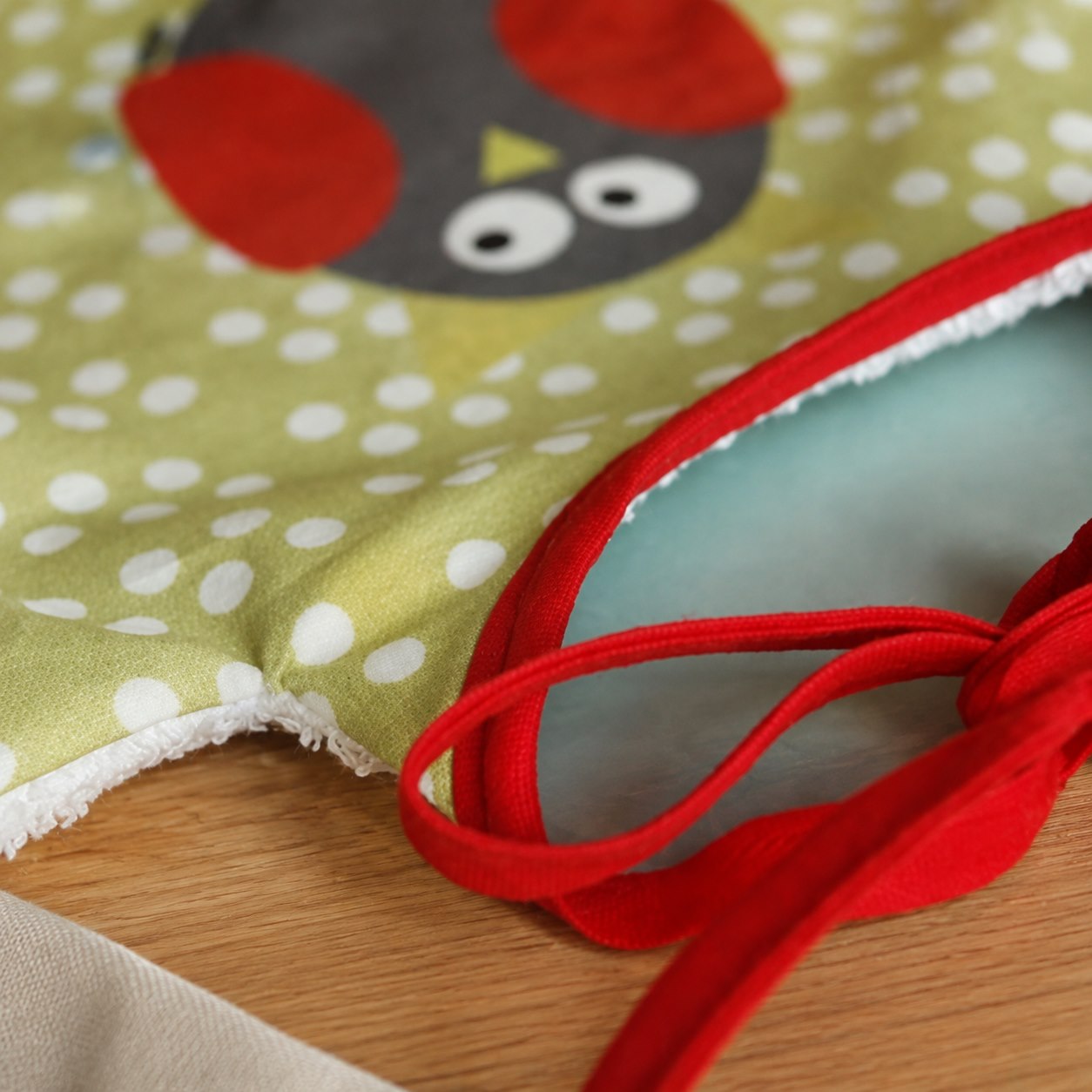 kit bavoir papillon