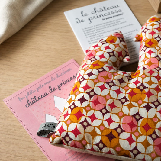 Le chateau de princesse patron de doudou