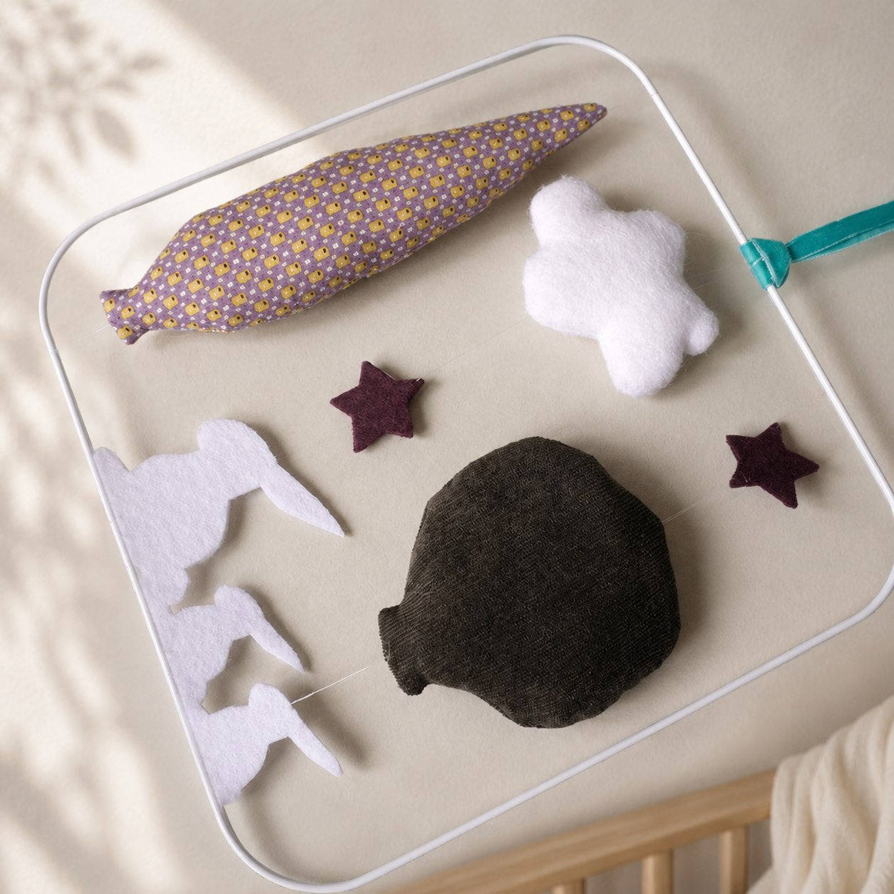 le mobile aux petits lapins kit couture