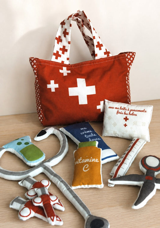 ma trousse de docteur kit couture