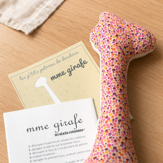 Mme Girafe patron de doudou